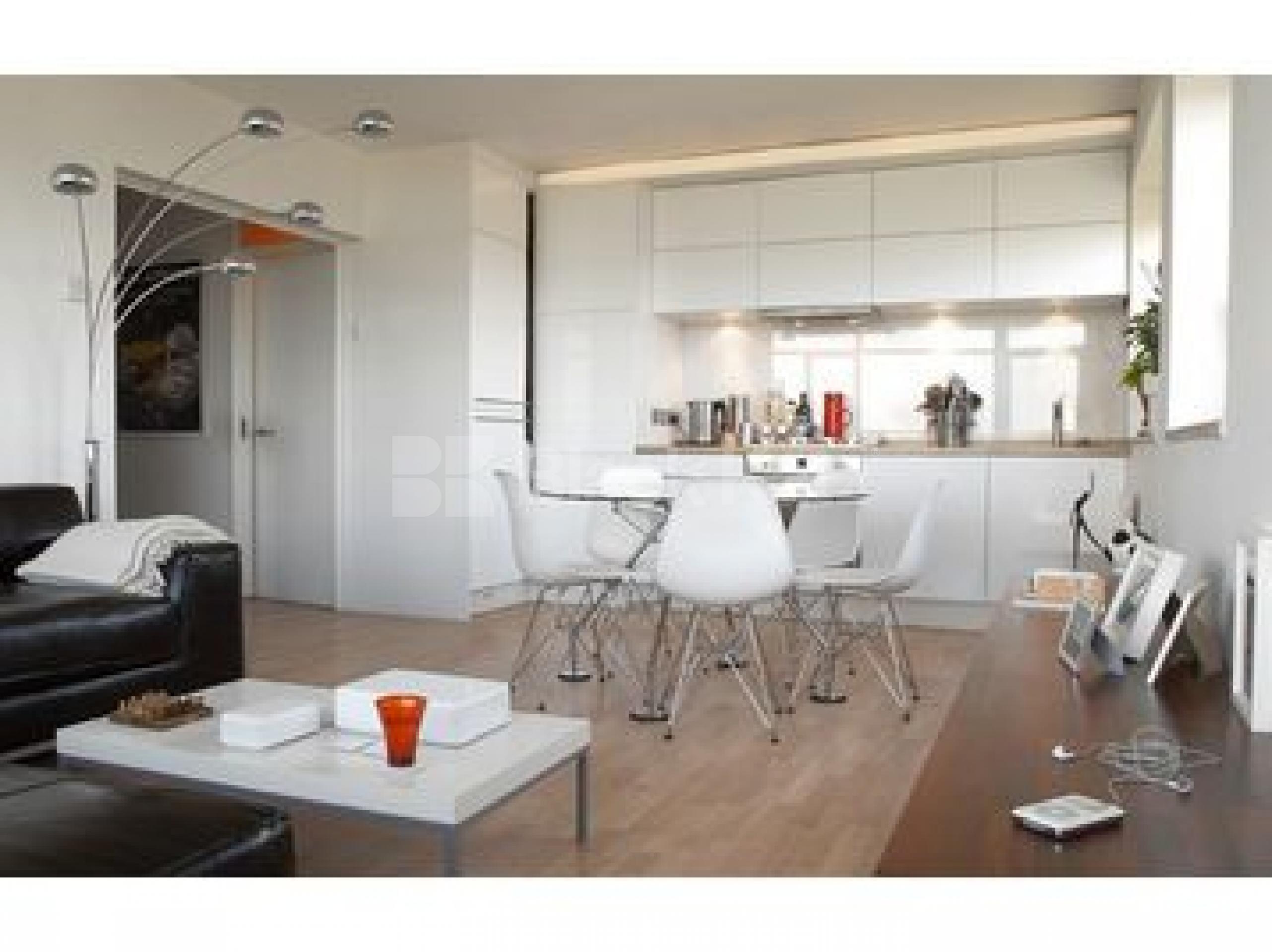 			NEW INSTRUCTION, 2 Bedroom, 1 bath, 1 reception Flat			 Fitzhugh Grove, Wansdworth Common SW18